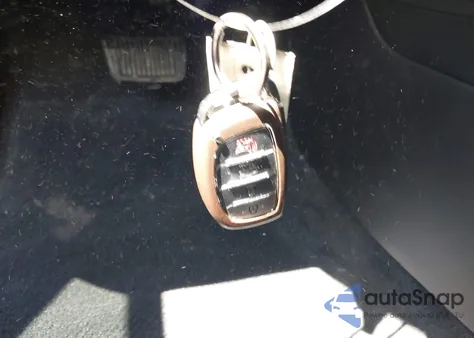 2018 Hyundai Elantra Value Edition z USA, uszkodzony, nr VIN 5NPD84LF9JH319256